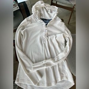 Hooded long sleeve tee